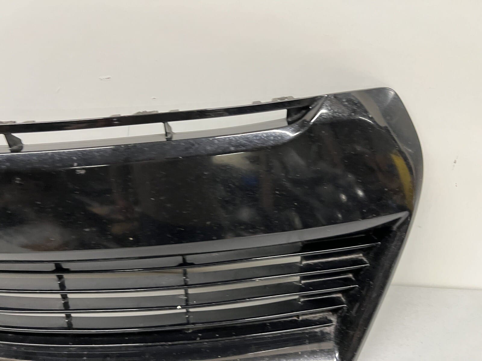 2014 2015 2016 TOYOTA COROLLA FRONT OEM LOWER GRILLE 5310202210 - Image 5