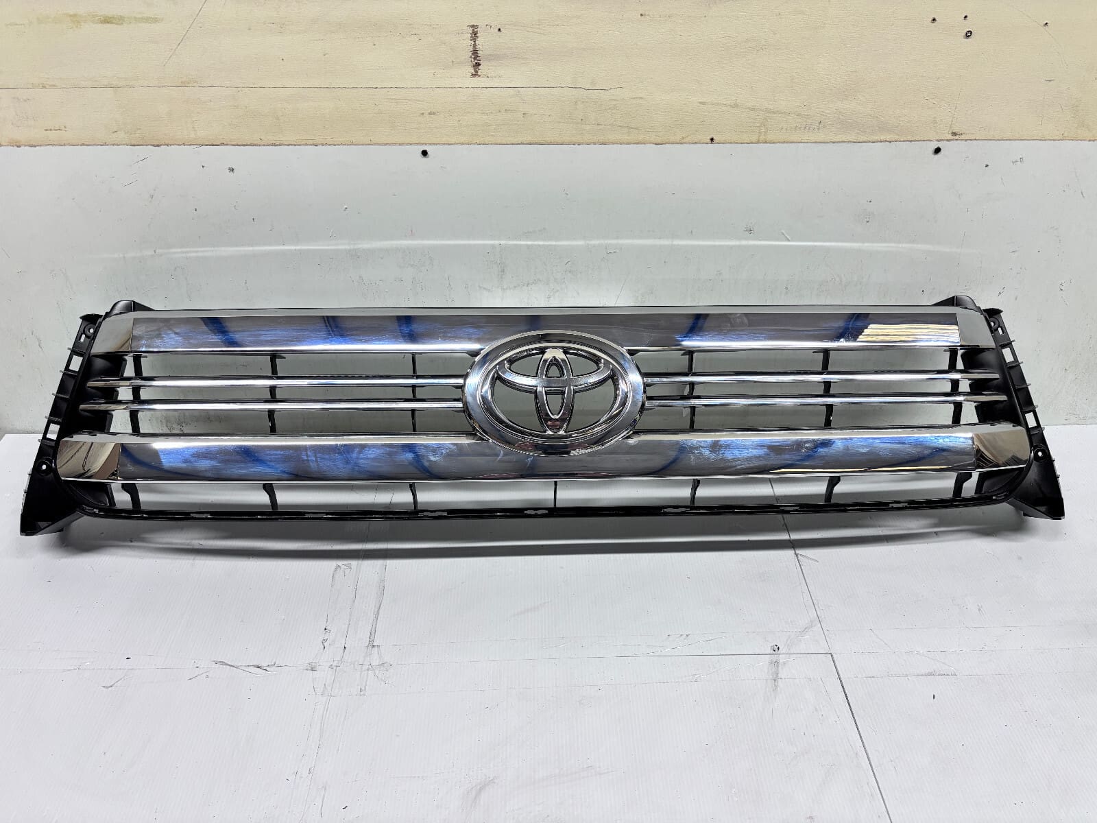 NICE 2014 2015 2016 2017 TOYOTA TUNDRA UPPER CHROME FRONT OEM GRILLE GENUINE