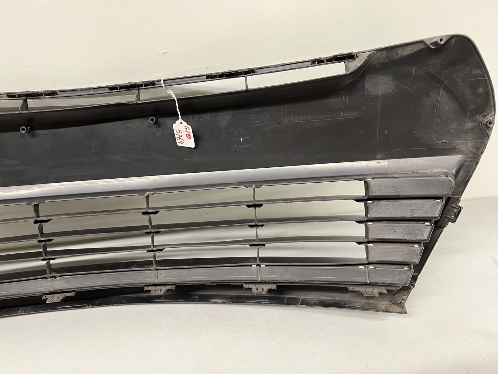2014 2015 2016 TOYOTA COROLLA FRONT OEM LOWER GRILLE 5310202210 - Image 15