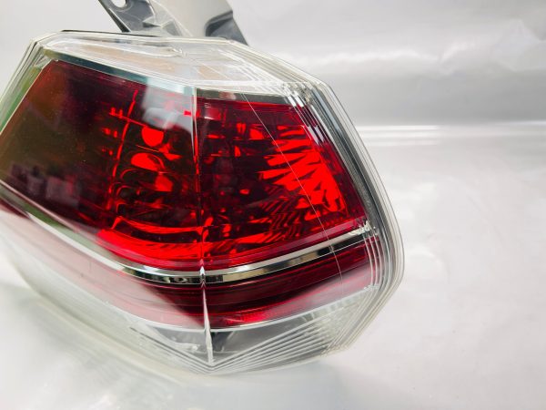 2014 2015 2016 NISSAN ROGUE HALOGEN REAR LEFT OEM TAIL LIGHT - Image 6