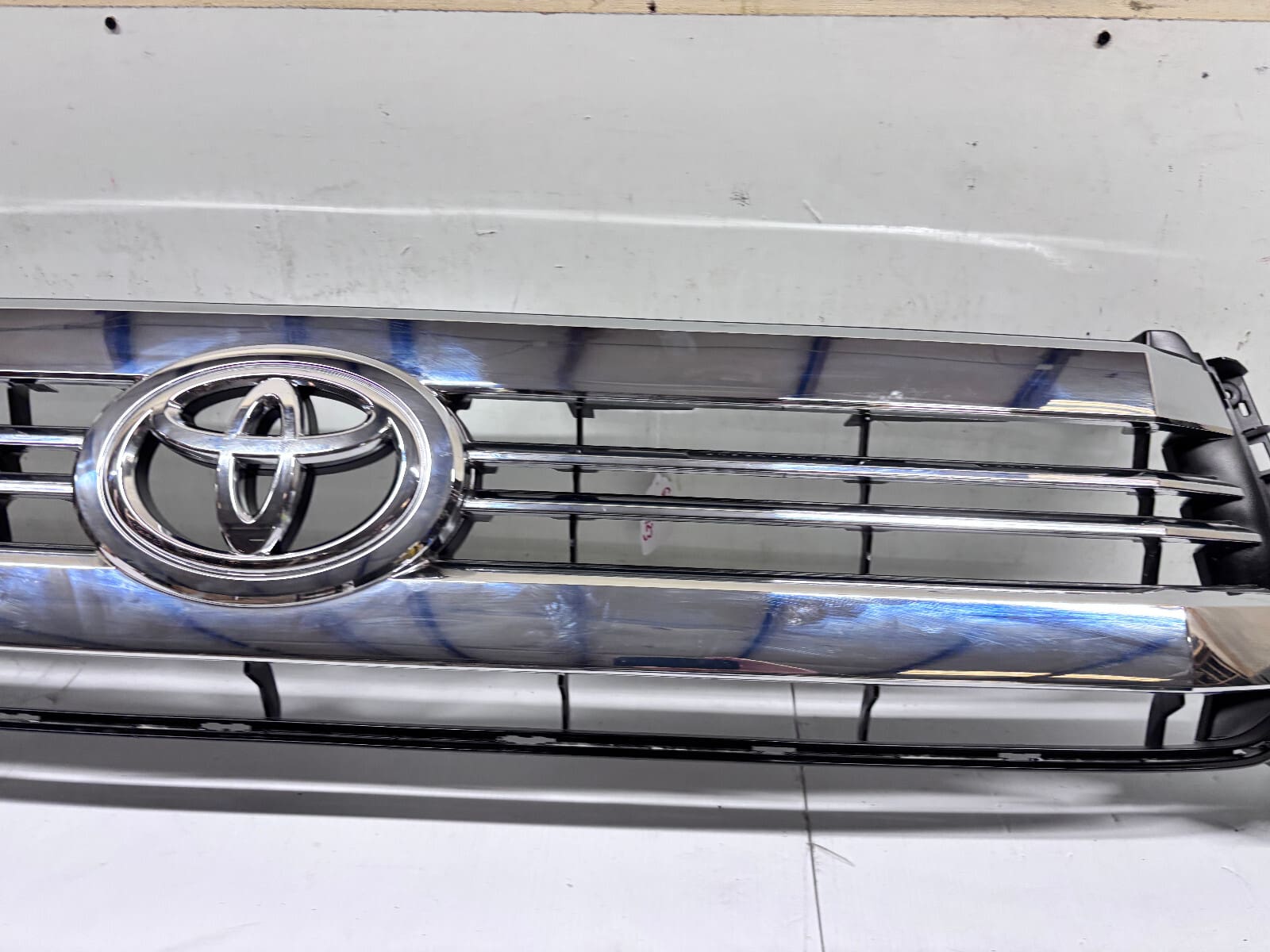 NICE 2014 2015 2016 2017 TOYOTA TUNDRA UPPER CHROME FRONT OEM GRILLE GENUINE - Image 4