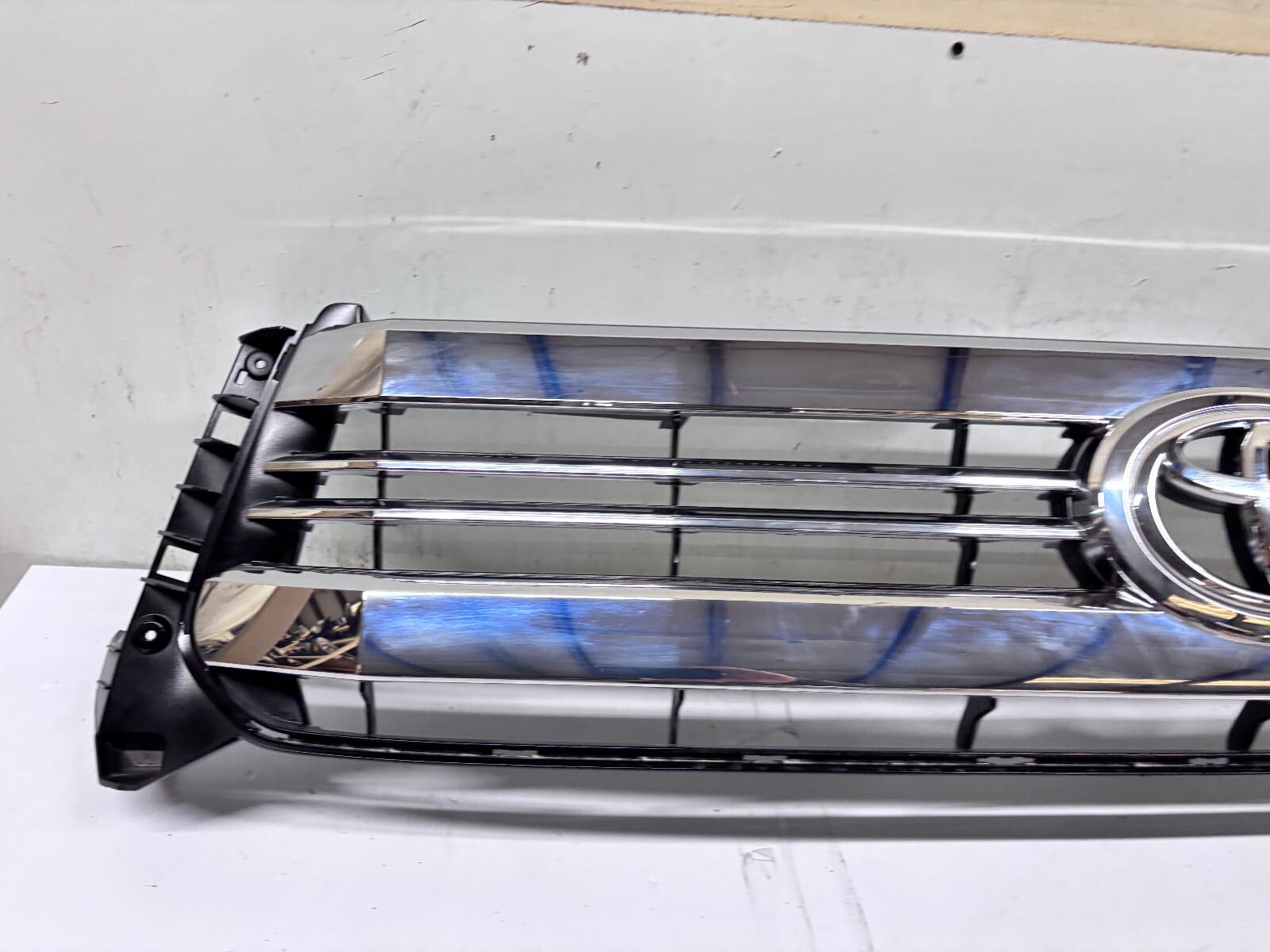 NICE 2014 2015 2016 2017 TOYOTA TUNDRA UPPER CHROME FRONT OEM GRILLE GENUINE - Image 6