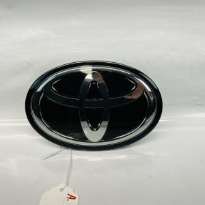 53141-33130 TOYOTA AVALON HIGHLANDER CAMRY SIENNA RAV4 FRONT OEM EMBLEM GENUINE