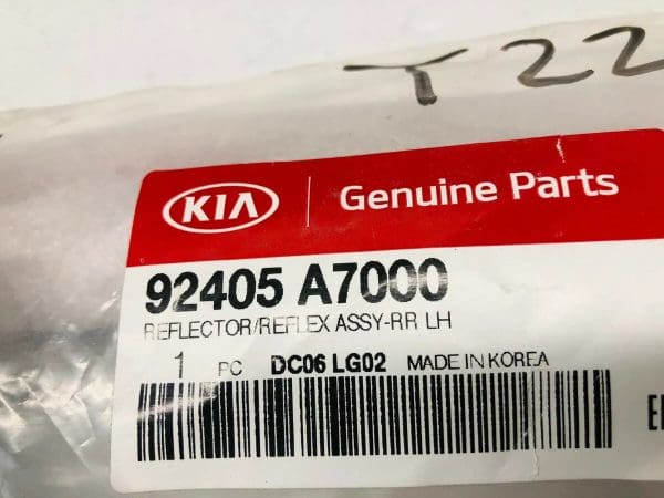 INS QUALITY 92405A7000, 2014 2015 2016 KIA FORTE REAR LEFT OEM BUMPER REFLECTOR - Image 2
