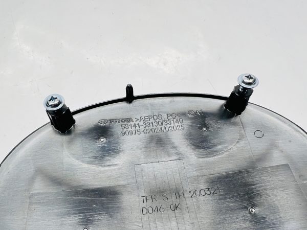 53141-33130 TOYOTA AVALON HIGHLANDER CAMRY SIENNA RAV4 FRONT OEM EMBLEM GENUINE - Image 9