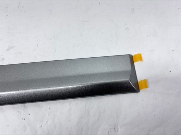 2014-2019 TOYOTA HIGHLANDER GRAY REAR LEFT DOOR OEM MOLDING TRIM pt938-48141-xx - Image 2