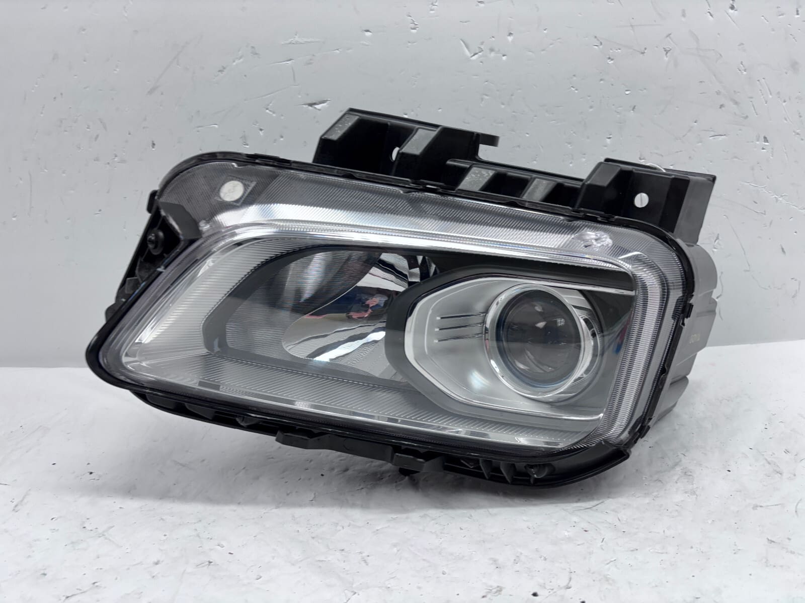 2018 2019 2020 2021 HYUNDAI KONA HALOGEN FRONT LEFT OEM HEADLIGHT 92101-J9020 - Image 2