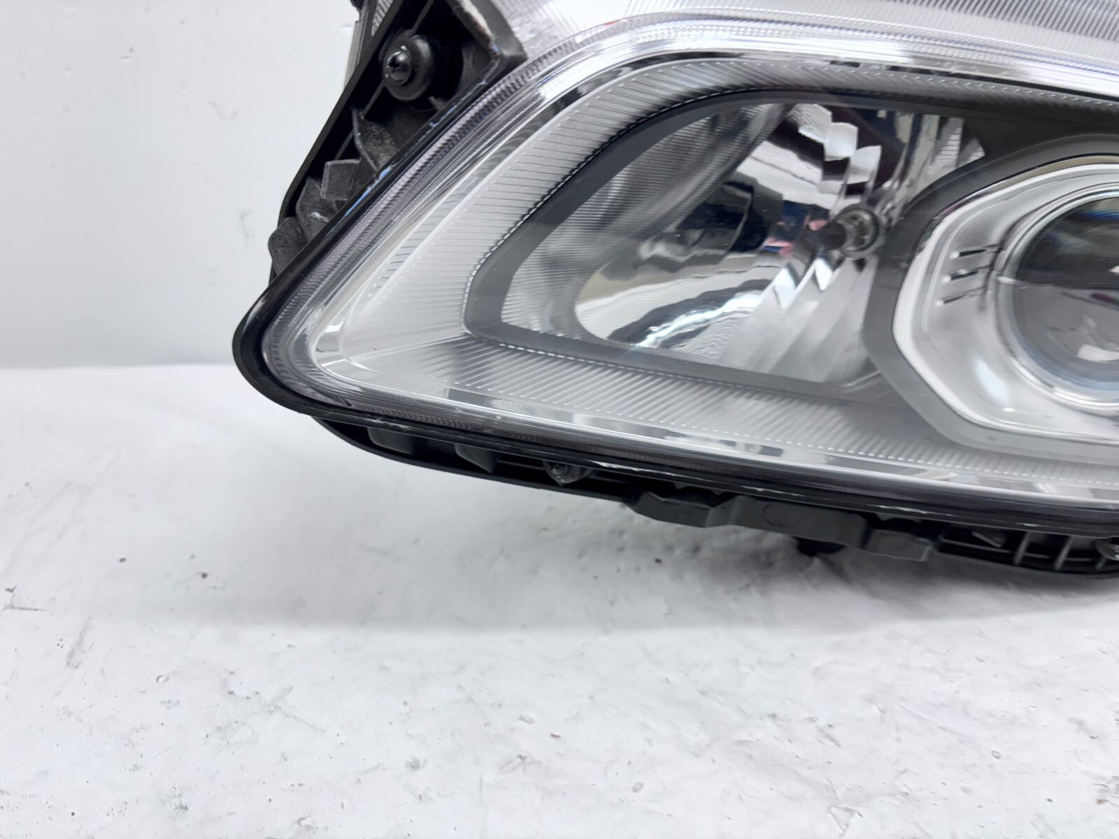 2018 2019 2020 2021 HYUNDAI KONA HALOGEN FRONT LEFT OEM HEADLIGHT 92101-J9020 - Image 9
