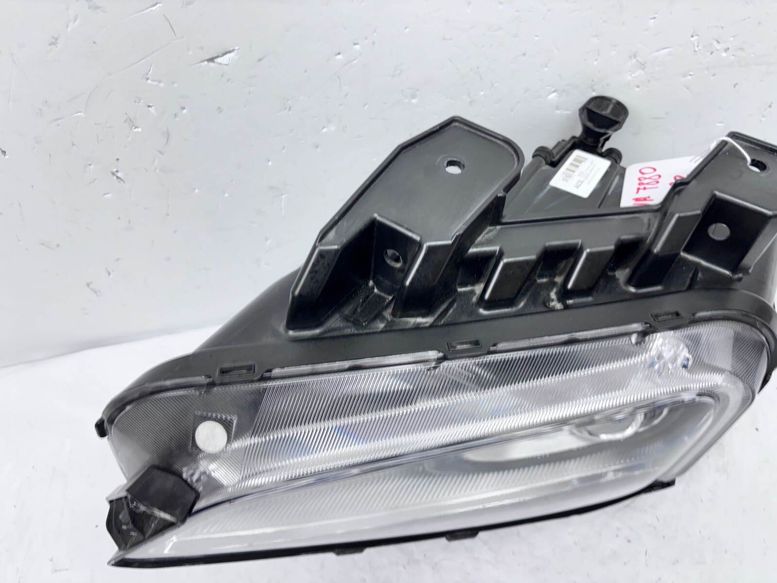 2018 2019 2020 2021 HYUNDAI KONA HALOGEN FRONT LEFT OEM HEADLIGHT 92101-J9020 - Image 10