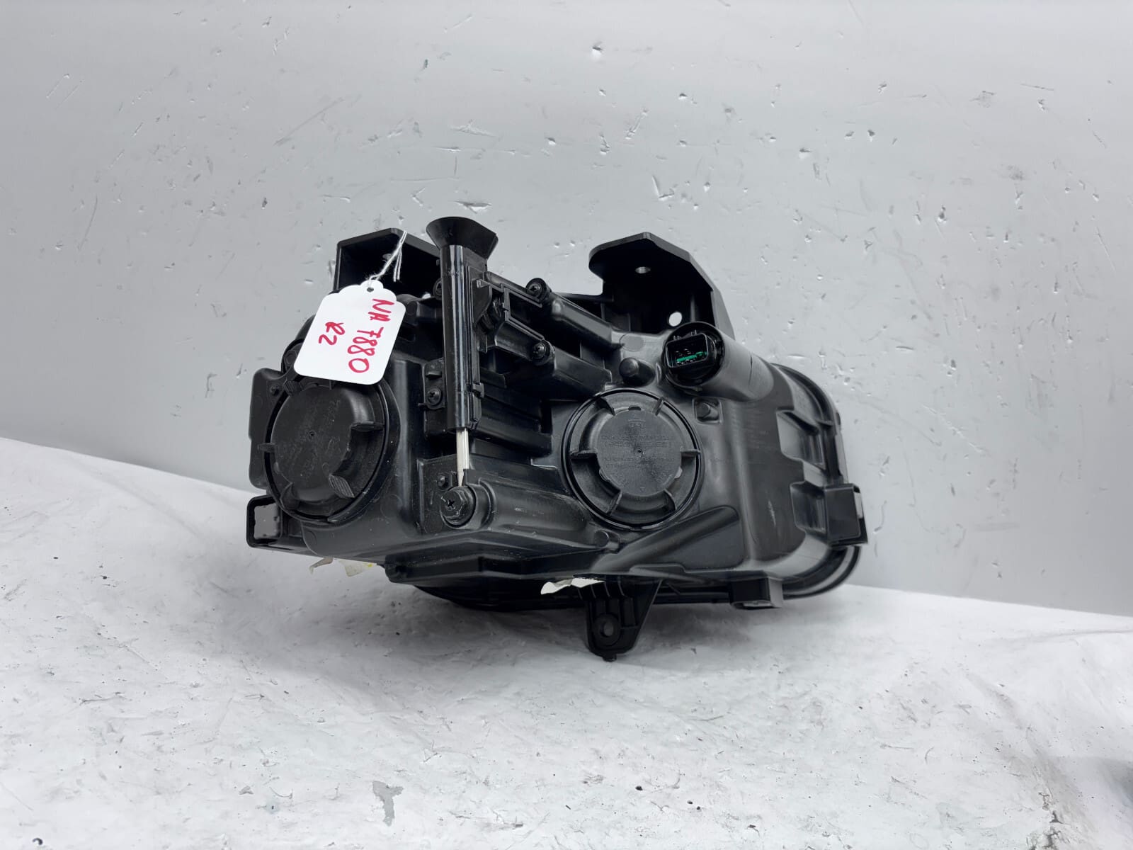 2018 2019 2020 2021 HYUNDAI KONA HALOGEN FRONT LEFT OEM HEADLIGHT 92101-J9020 - Image 16