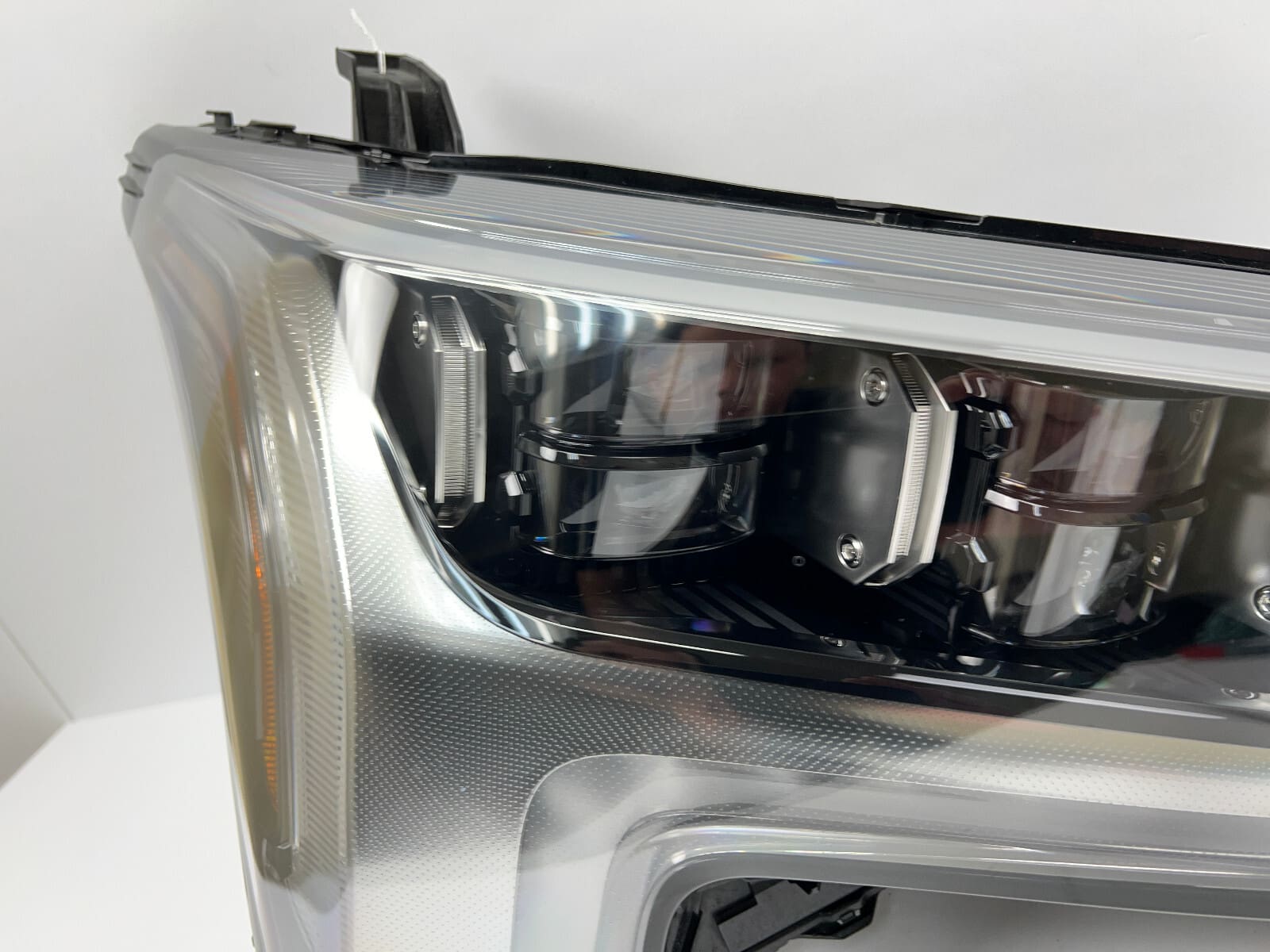 2022 2023 2024 toyota tundra platinum full led front right oem headlight - Image 5