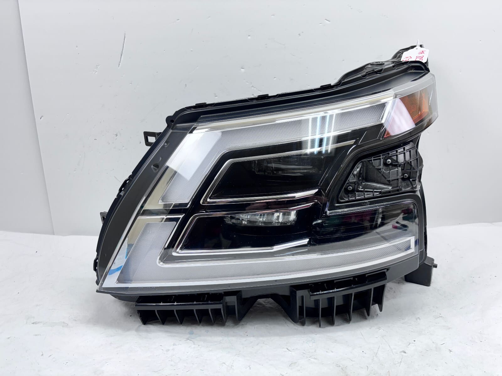260606JL1B 2021 2022 2023 2024 NISSAN ARMADA LED FRONT LEFT OEM HEADLIGHT
