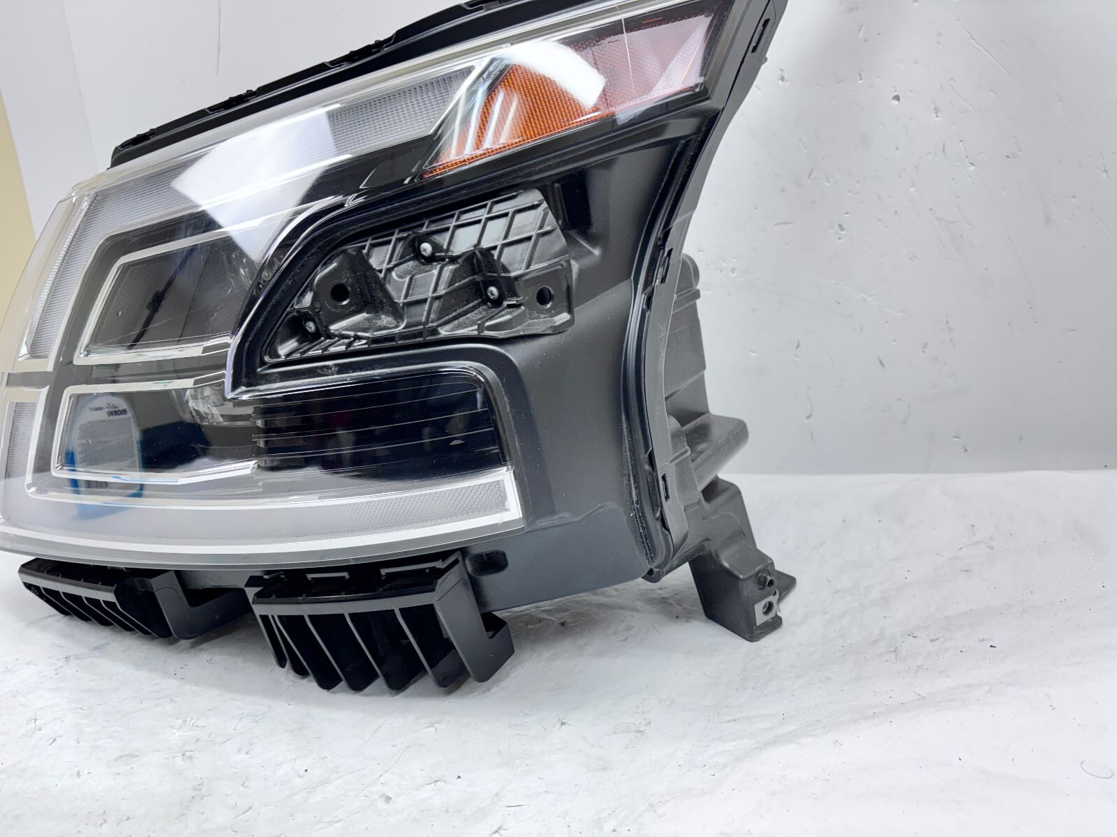 260606JL1B 2021 2022 2023 2024 NISSAN ARMADA LED FRONT LEFT OEM HEADLIGHT - Image 2