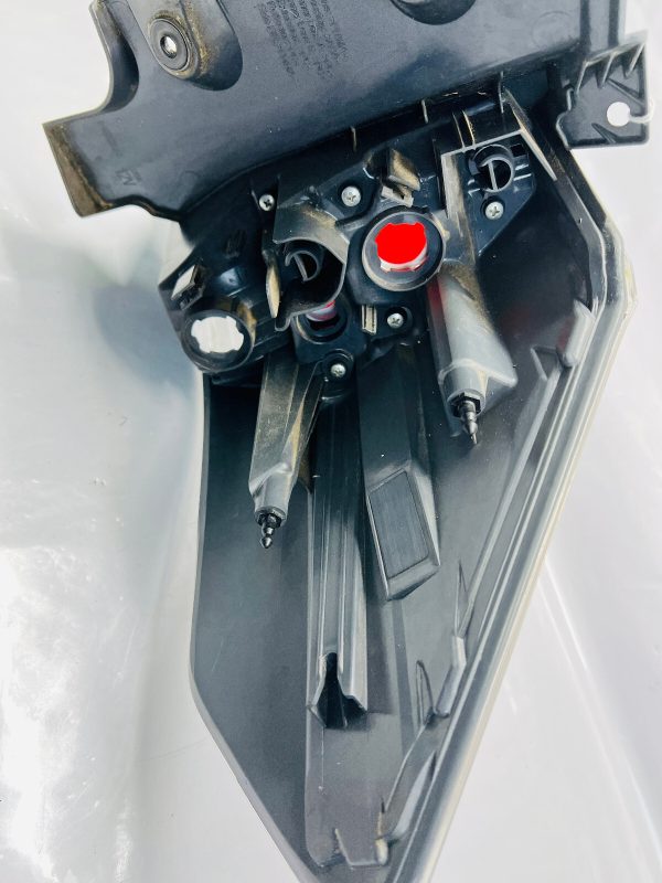 2014 2015 2016 NISSAN ROGUE HALOGEN REAR LEFT OEM TAIL LIGHT - Image 11