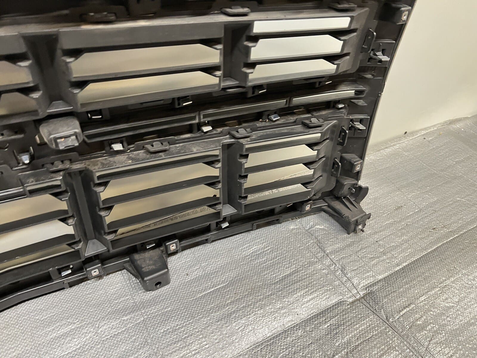 2014 2015 CHEVY SILVERADO 1500 FRONT OEM GRILLE GENUINE - Image 16