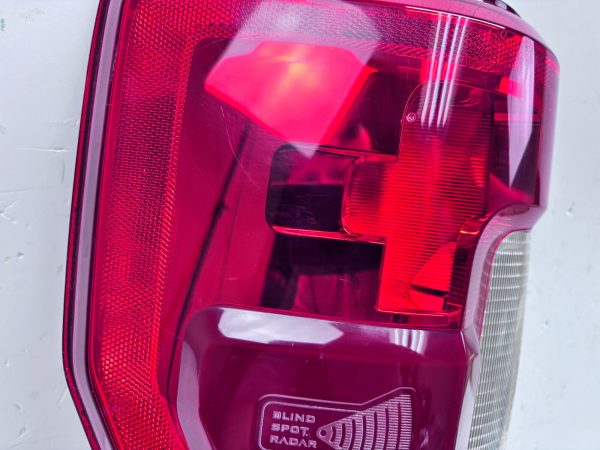 2017 2018 2019 FORD F250 F350 SUPER DUTY HALOGEN BLIND SPOT REAR OEM TAIL LIGHT - Image 10