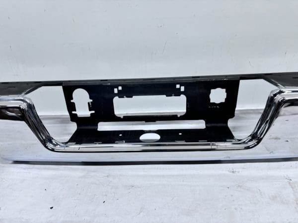 OEM 2015-2018 2019 2020 2021 2022 CHEVY COLORADO REAR BUMPER CHROME 84568268 - Image 8