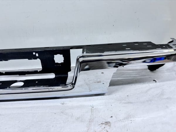 OEM 2015-2018 2019 2020 2021 2022 CHEVY COLORADO REAR BUMPER CHROME 84568268 - Image 9