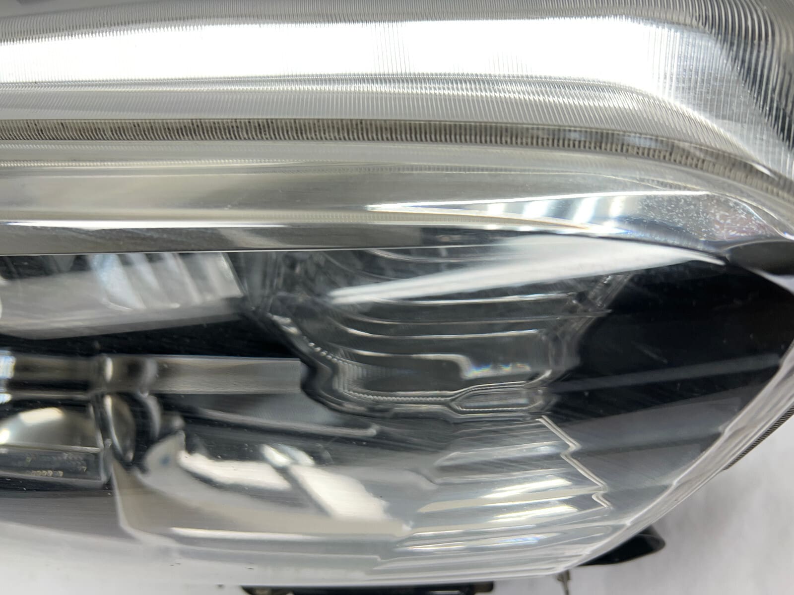 2016 2017 2018 2019 2020 2021 2022 toyota tacoma haloge led right oem headligh - Image 4