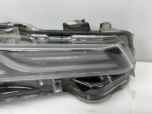 2020 2021 2022 TOYOTA COROLLA FULL LED FRONT RIGHT OEM HEADLIGHT BROKEN TABS - Image 3