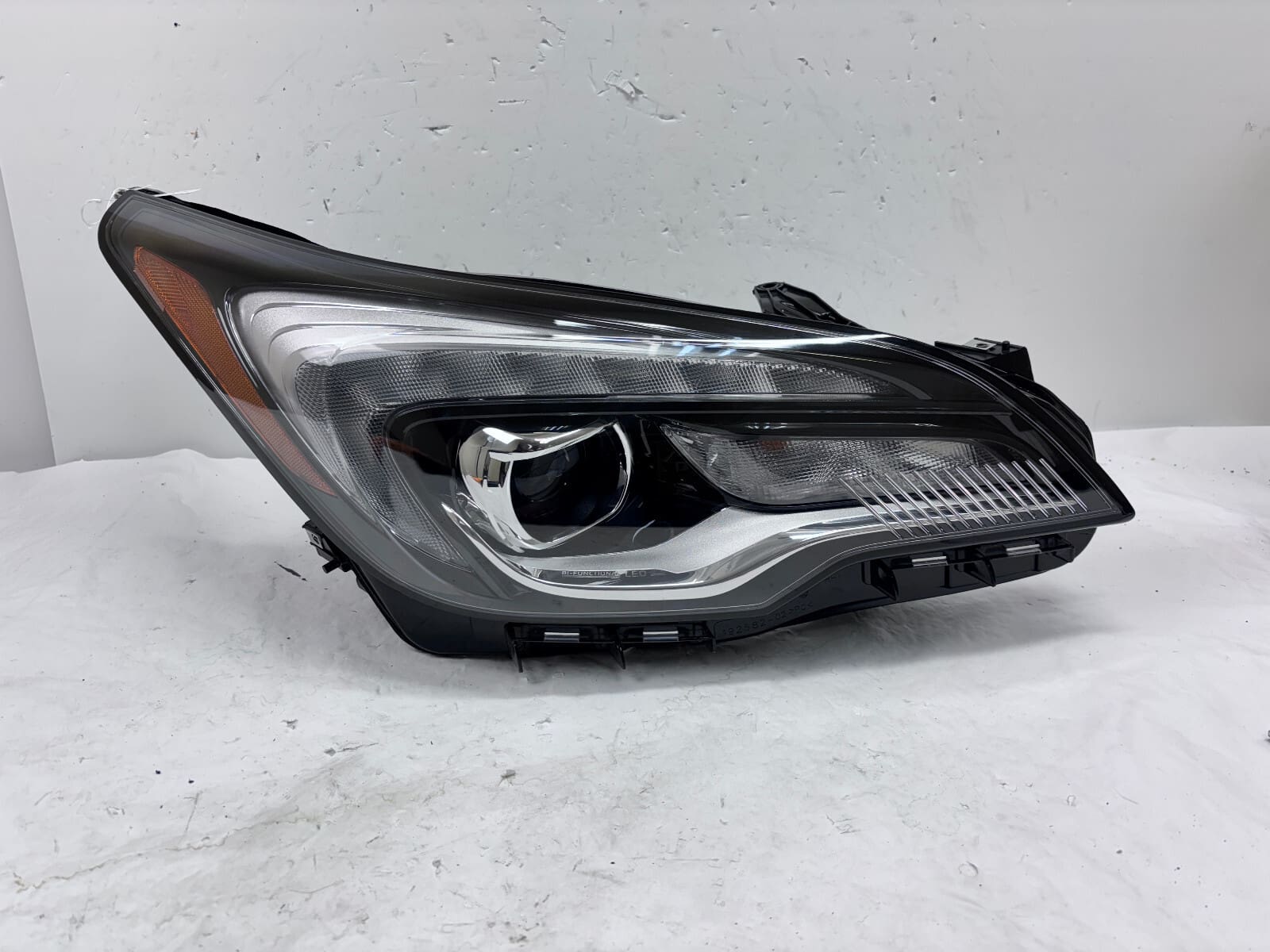 84486951 2019 2020 BUICK ENVISION LED FRONT RIGHT OEM HEADLIGHT