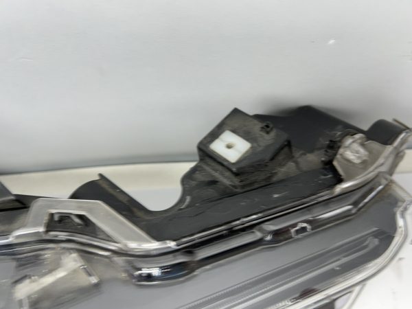 2020 2021 2022 TOYOTA COROLLA FULL LED FRONT RIGHT OEM HEADLIGHT BROKEN TABS - Image 13