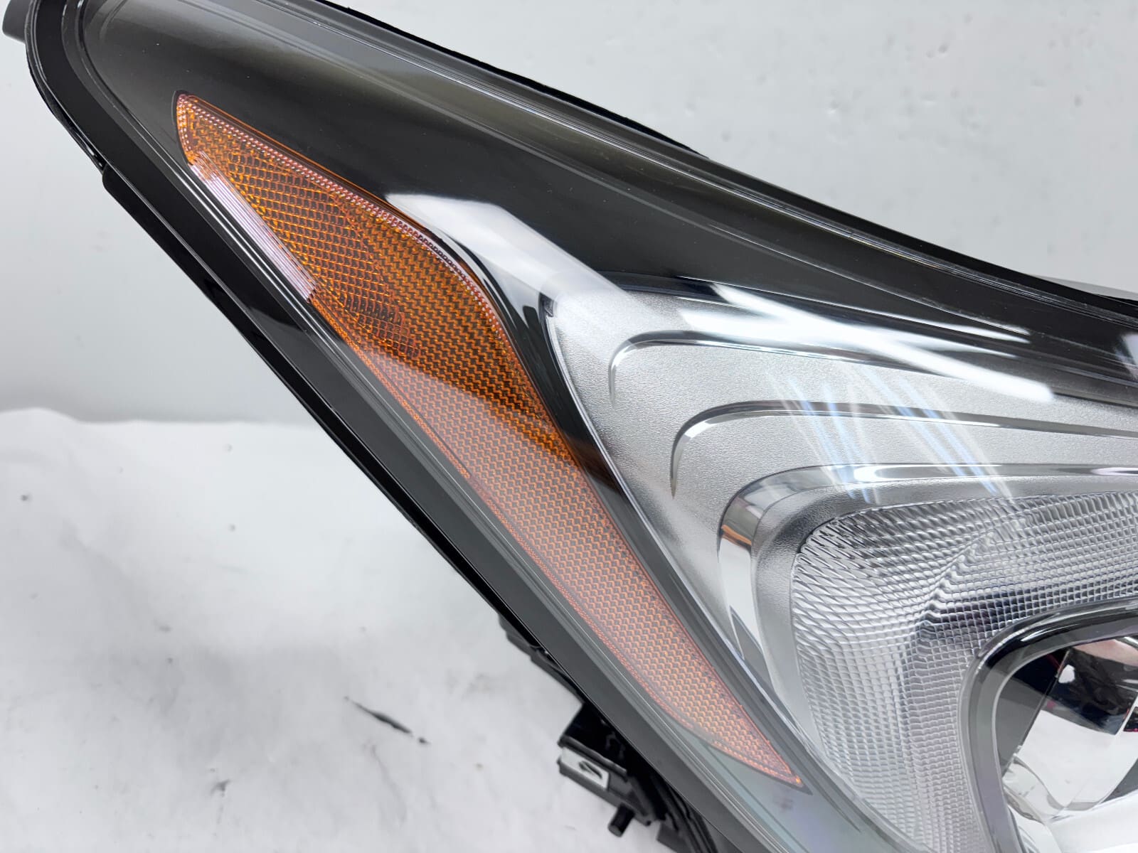 84486951 2019 2020 BUICK ENVISION LED FRONT RIGHT OEM HEADLIGHT - Image 11