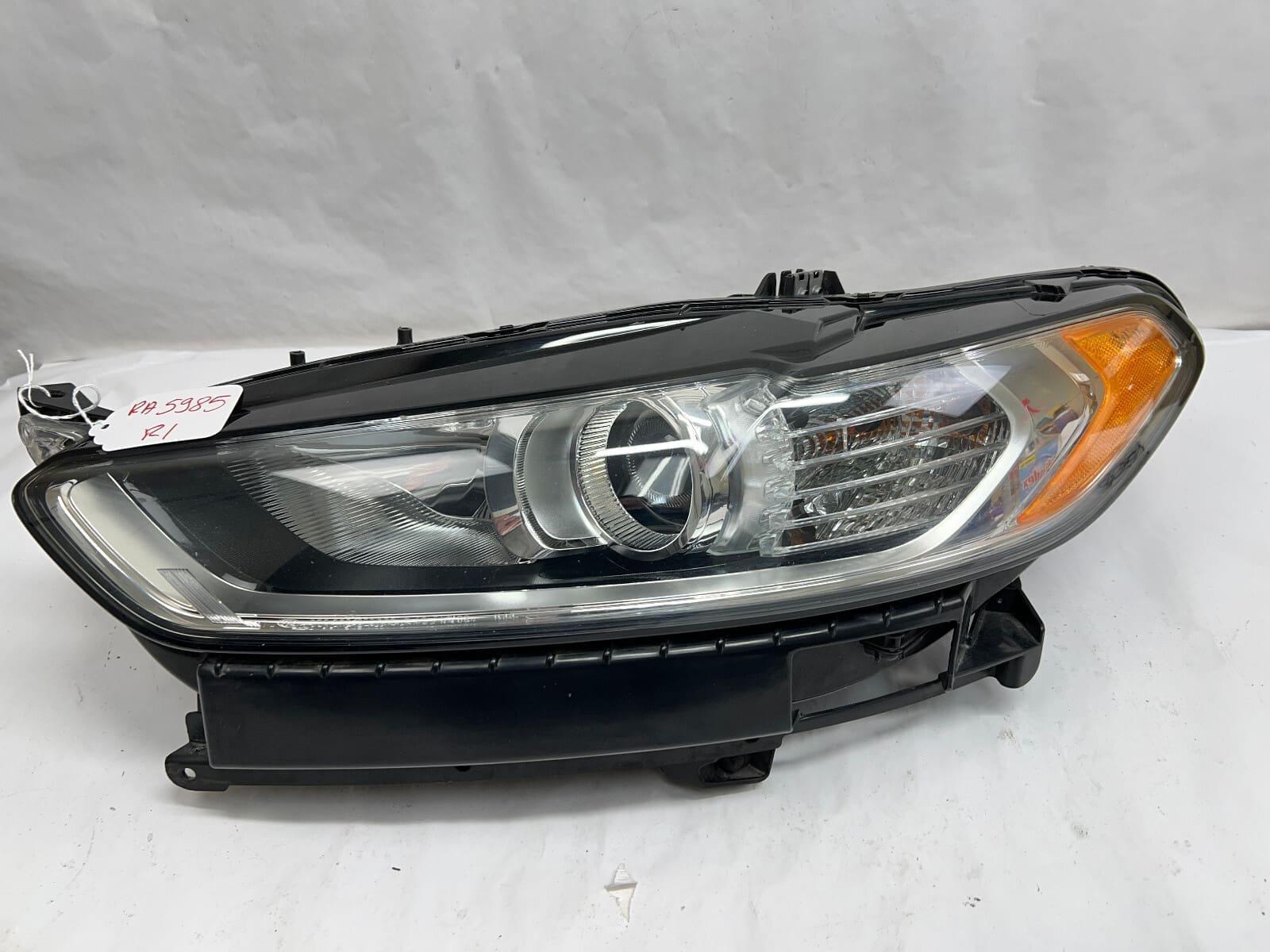 2013 2014 2015 2016 ford fusion halogen front left oem headlight - Image 2