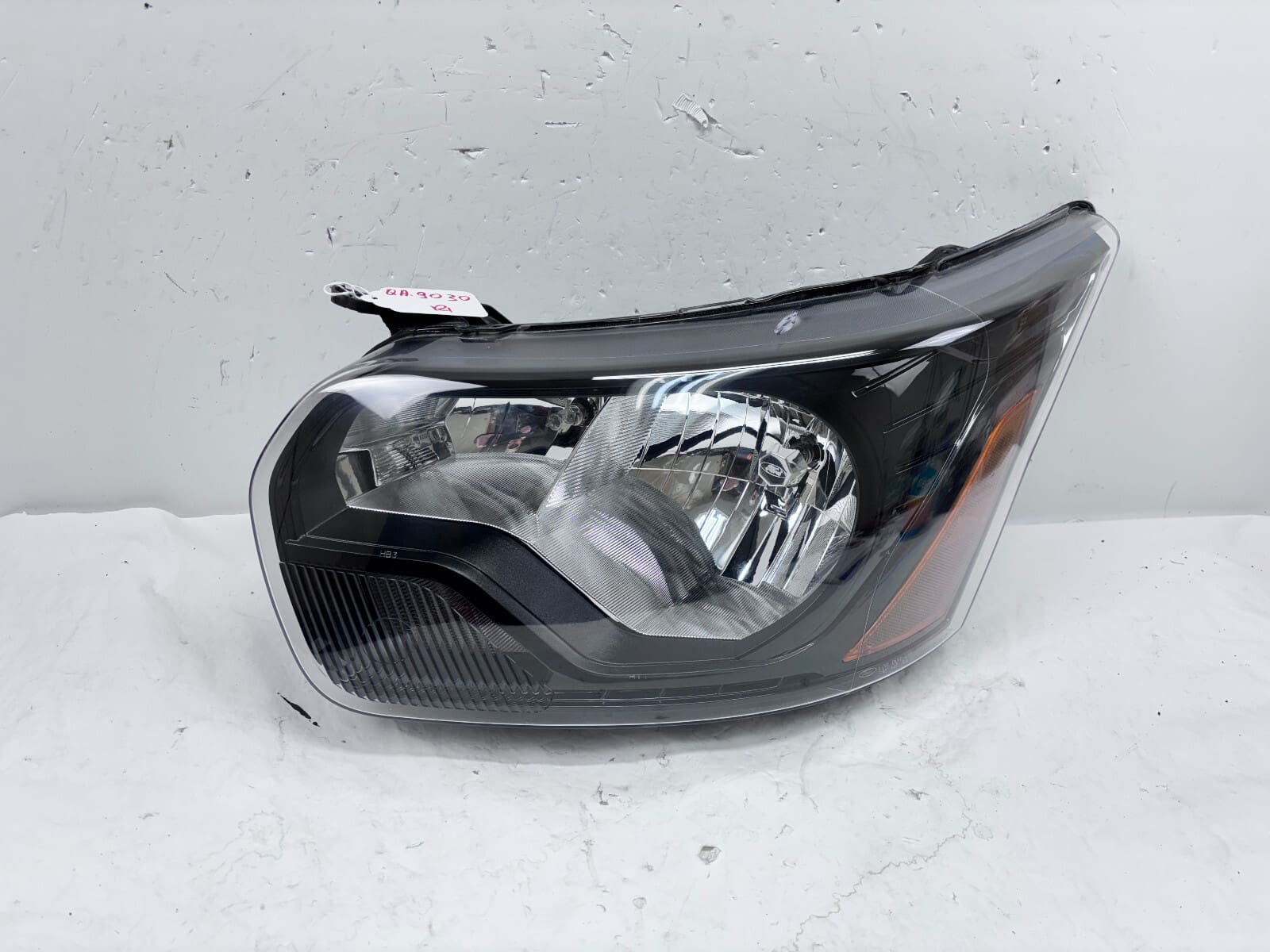 NICE 2015-2018 2019 2020 2021 FORD TRANSIT 150 250 350 FRONT LEFT OEM HEADLIGHT