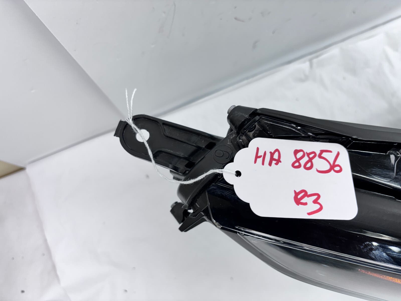 100008A0M4 2020 2021 2022 2023 TOYOTA HIGHLANDER LED FRONT RIGHT OEM HEADLIGHT - Image 10