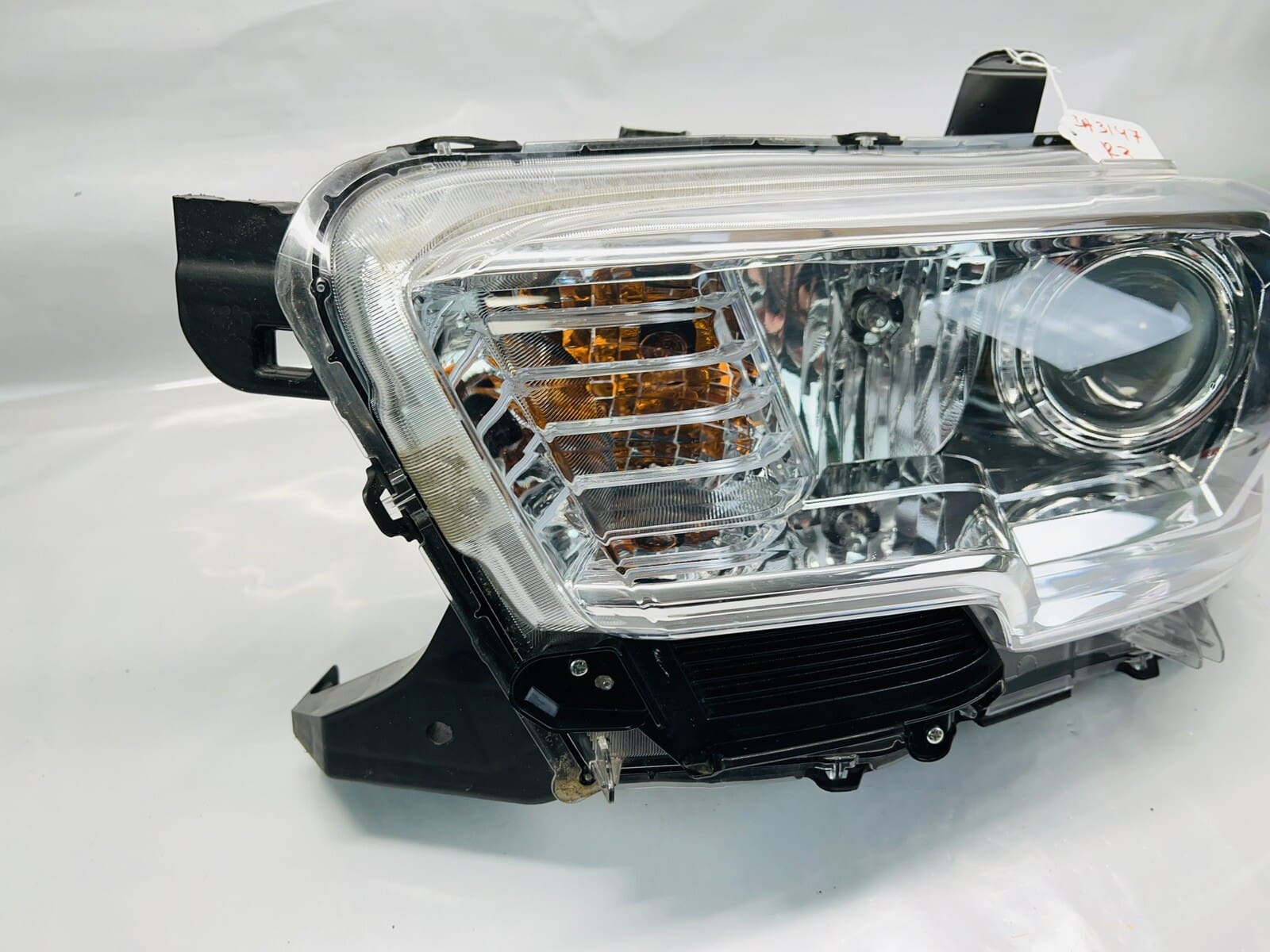 TABS 2016 2017 2018 2019 2020 2021 2022 TOYOTA TACOMA HALOGEN LEFT OEM HEADLIGHT - Image 12