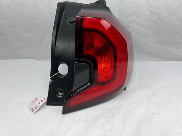 84774111  2018 2019 2020 2021 gmc terrain led rear right oem tail light