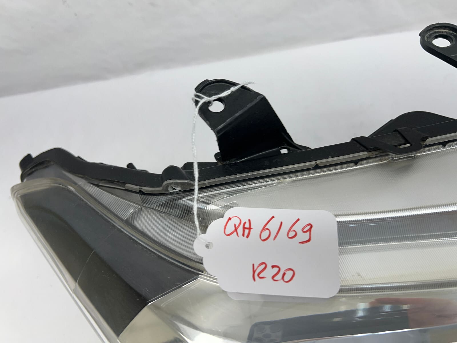 2016 2017 2018 2019 2020 2021 2022 toyota tacoma haloge led right oem headligh - Image 11
