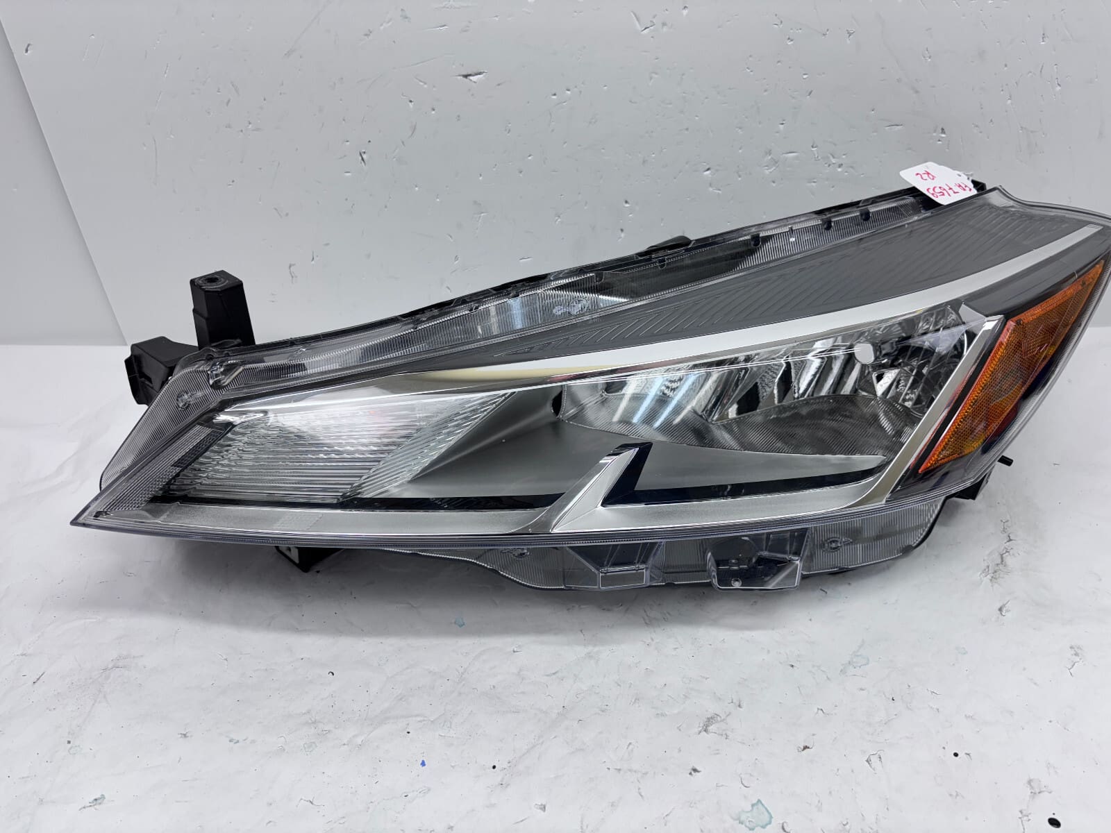 2021 2022 2023 NISSAN KICKS HALOGEN FRONT LEFT OEM HEADLIGHT 26010-5R00A