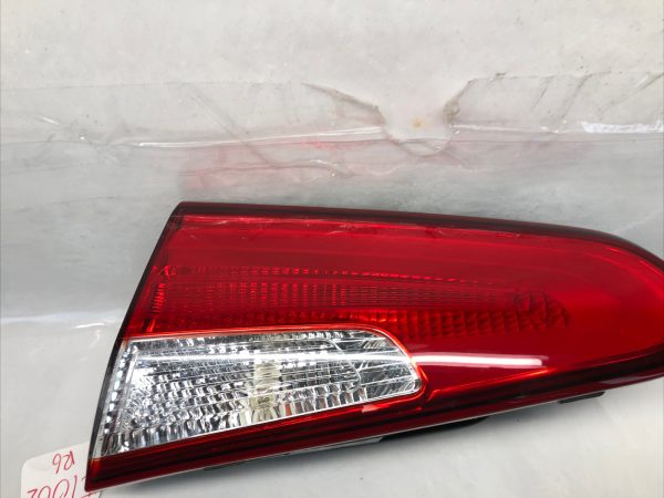 NICE 2014 2015 2016 KIA FORTE INNER REAR RIGHT OEM TAIL LIGHT GENUINE - Image 10