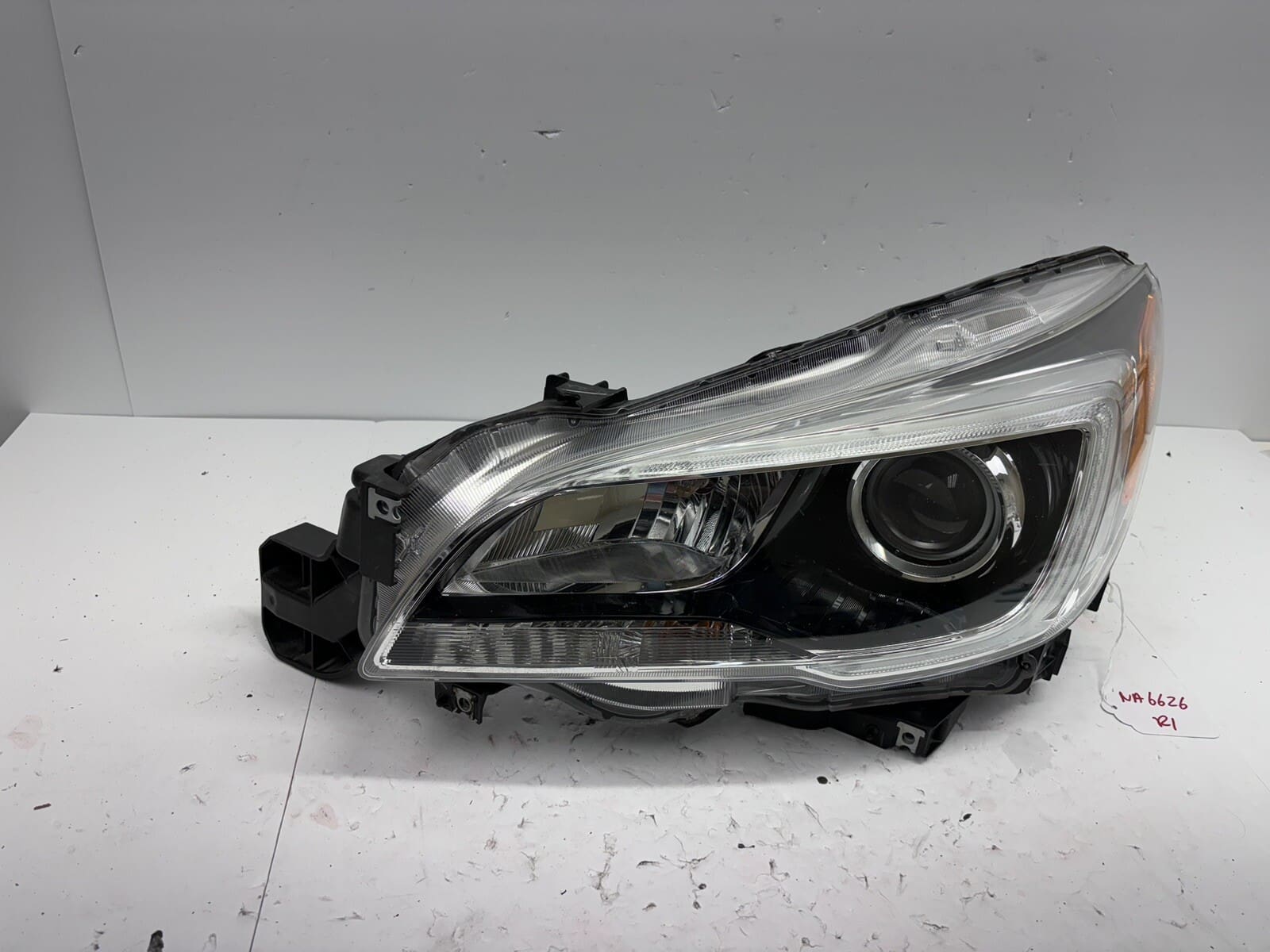 2015 2016 2017 subaru legacy halogen led outback front left oem headlight