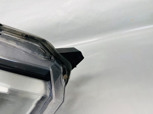 2017 2018 2019 2020 NISSAN ROGUE HALOGEN LED FRONT RIGHT OEM HEADLIGHT - Image 9
