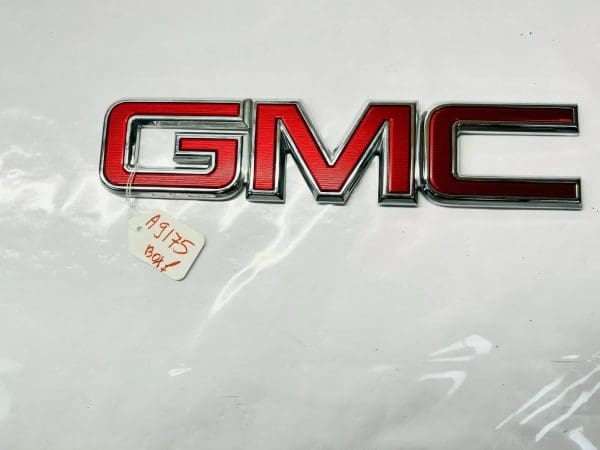 23122158 2014 2015 2016 2017 2018 2019 GMC SIERRA 15-21 CANYON REAR OEM EMBLEM - Image 7