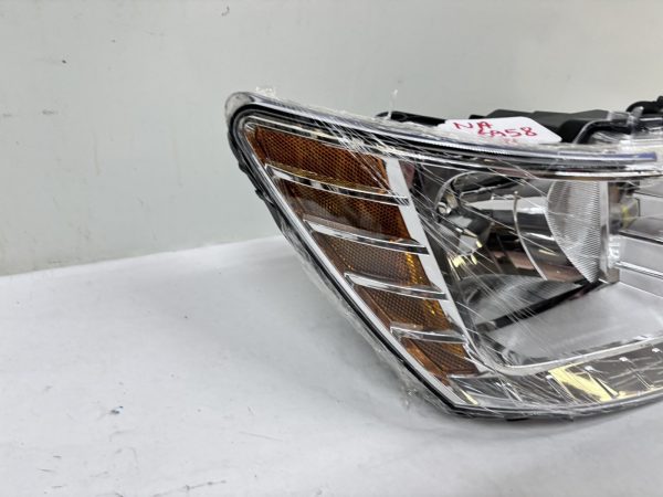 MINT 2009-2014 2015 2016 2017 2018 2019 2020 dodge journey front right headlight - Image 7