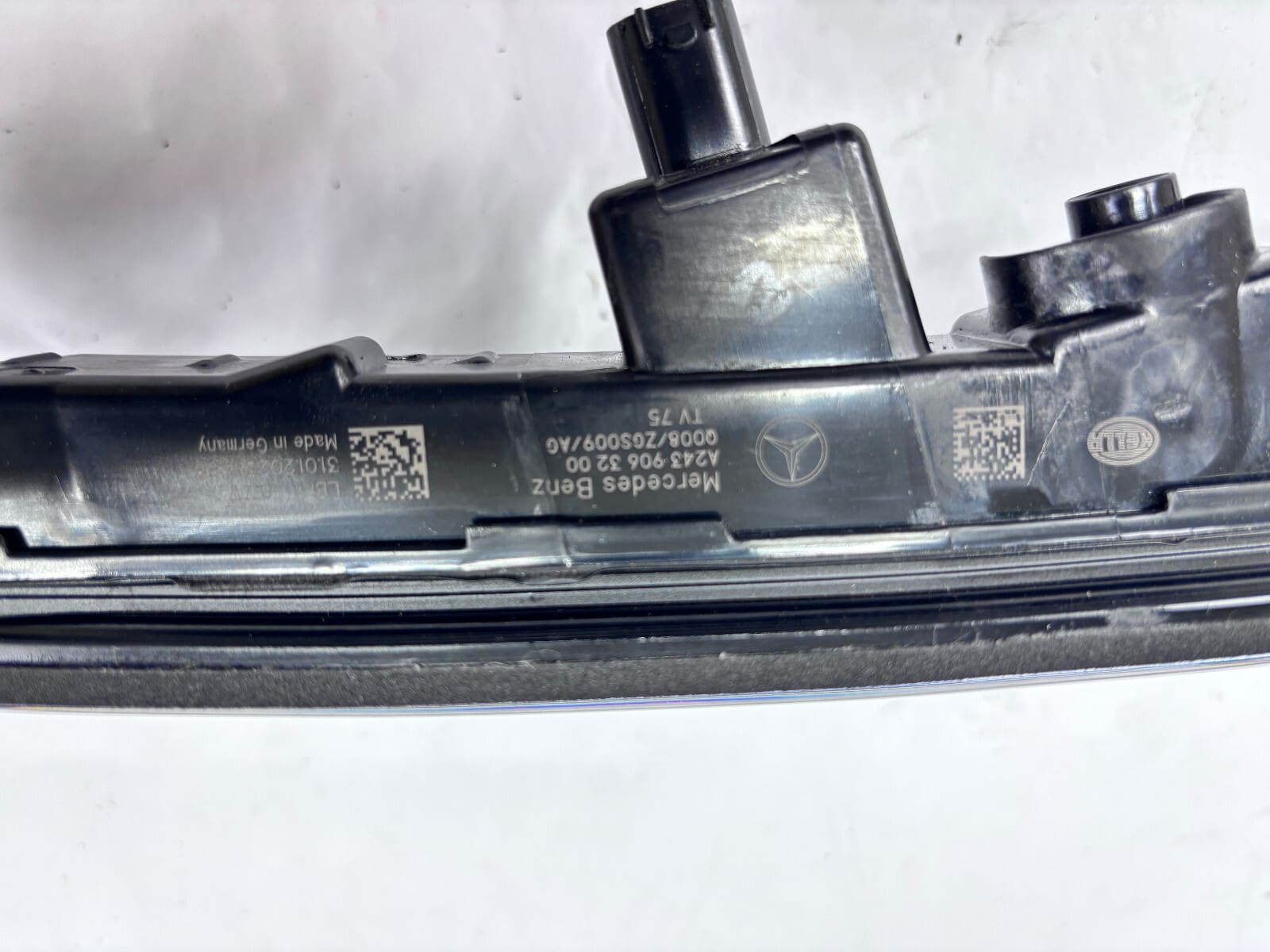 A2439063200 2022 2023 2024 mercedes eqa led front oem day time running light - Image 14