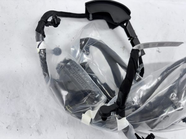 OEM 2024 SIERRA 2500 3500 SILVERADO 2500 3500 REAR TAIL GATE HARNESS 86803928 - Image 5