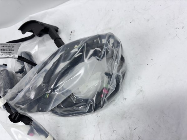 OEM 2024 SIERRA 2500 3500 SILVERADO 2500 3500 REAR TAIL GATE HARNESS 86803928 - Image 7
