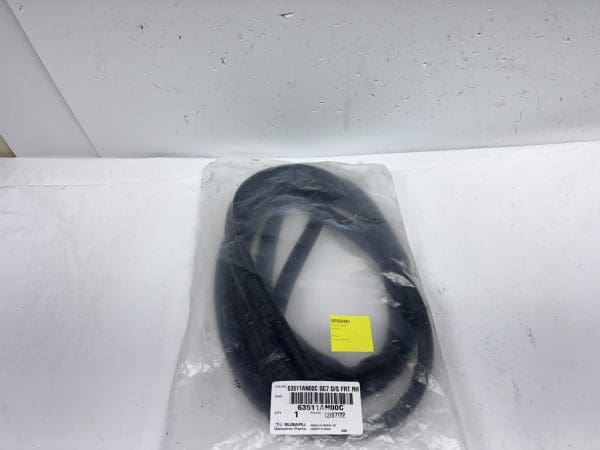 OEM 2020-2023 2024 2025 SUBARU LEGACY FRONT RIGHT DOOR WEATHERSTRIP 63511an00c