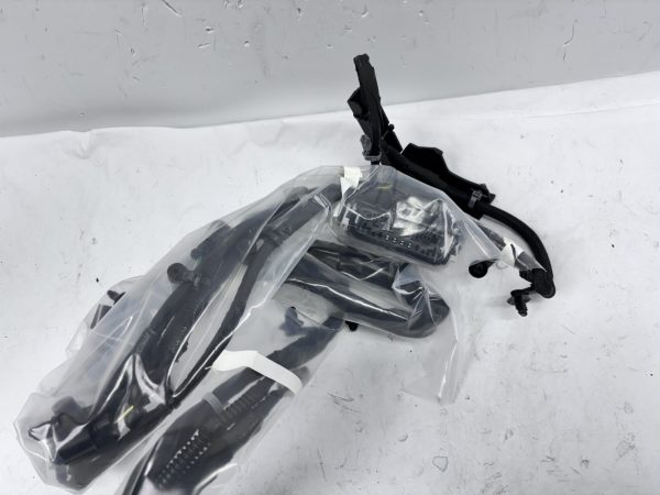 OEM 2024 SIERRA 2500 3500 SILVERADO 2500 3500 REAR TAIL GATE HARNESS 86803928 - Image 8