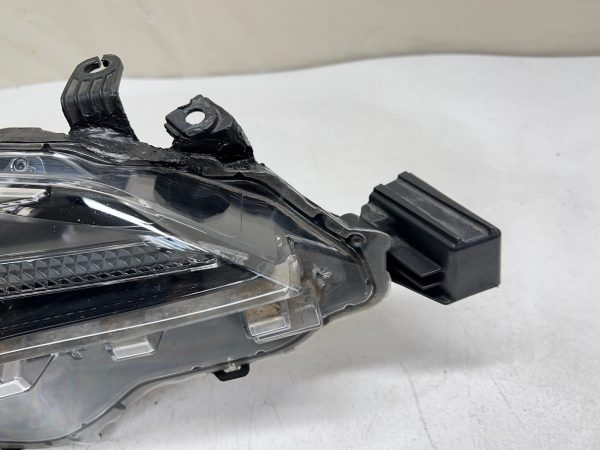 ⭐️ALL TABS 2017 2018 2019 TOYOTA COROLLA LED  FRONT RIGHT OEM HEADLIGHT - Image 3