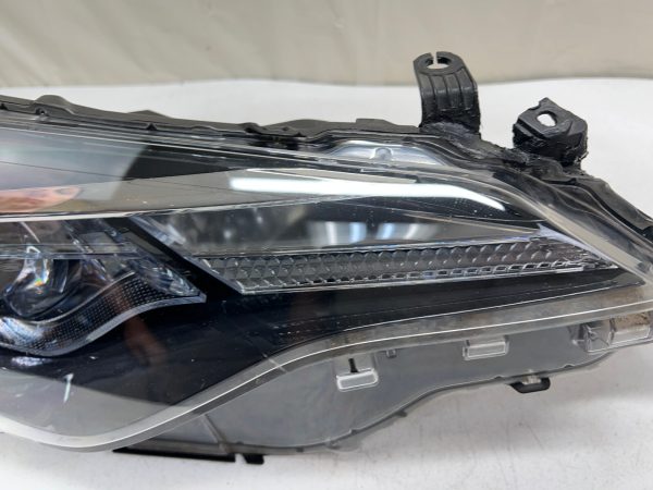 ⭐️ALL TABS 2017 2018 2019 TOYOTA COROLLA LED  FRONT RIGHT OEM HEADLIGHT - Image 4