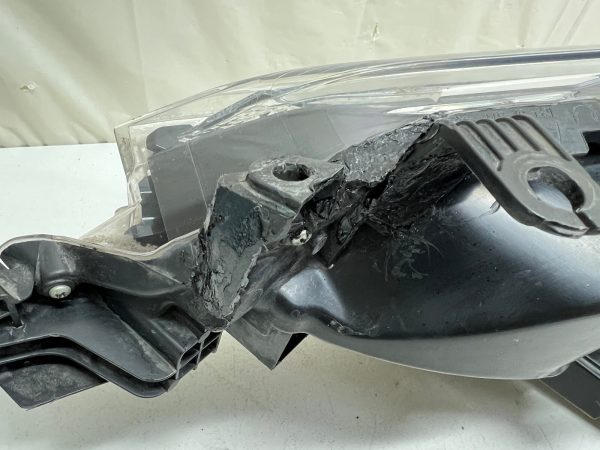 ⭐️ALL TABS 2017 2018 2019 TOYOTA COROLLA LED  FRONT RIGHT OEM HEADLIGHT - Image 13