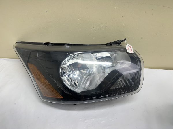 2015 2016 2017 2018 2019 2020 2021 FORD TRANSIT 150 250 350 RIGHT OEM HEADLIGHT