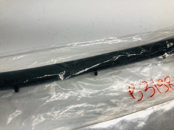 OEM 53395-0R060 2016 2017 2018 TOYOTA RAV4 FRONT BUMPER GRILLE SEAL GENUINE - Image 5