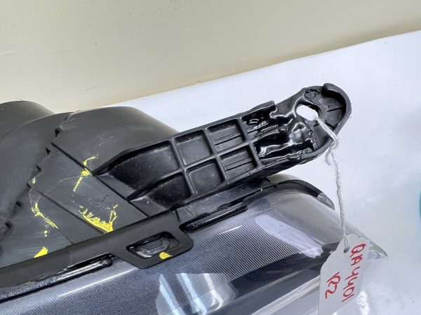 2015 2016 2017 2018 2019 2020 2021 FORD TRANSIT 150 250 350 RIGHT OEM HEADLIGHT - Image 9